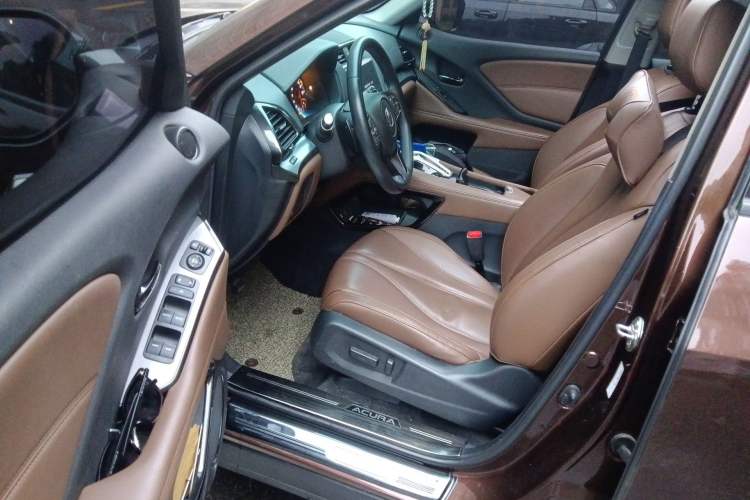 Used Acura CDX 2016 1.5T Two-Wheel Drive Deluxe Edition
