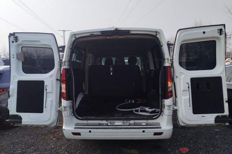 Used CHANGAN KAICHENG Ruixing EM80 2024 Comfort-Style 6-Seater 41.86 kWh Trunk