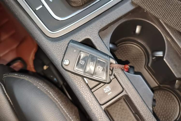 Used Volkswagen Golf 2015 1.4TSI Automatic Luxury Model Vehicle Key