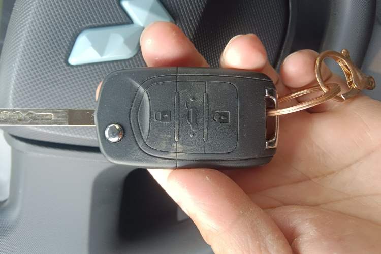 Used Wuling Hongguang MINIEV 2022 Easy Version Lithium Iron Phosphate Vehicle Key