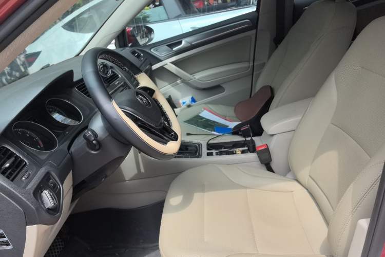 Used Volkswagen Golf 2015 1.6L Automatic Comfort Model