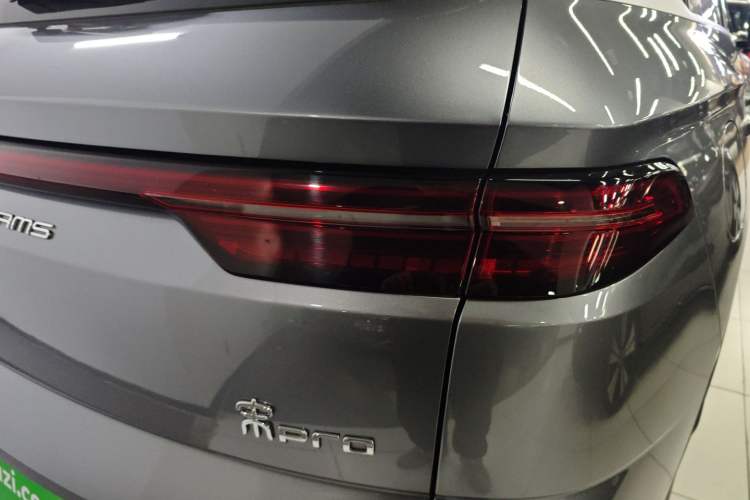 Used BYD Song Pro New Energy 2024 HONOR Edition DM-i 71KM Navigation Model Exterior 3