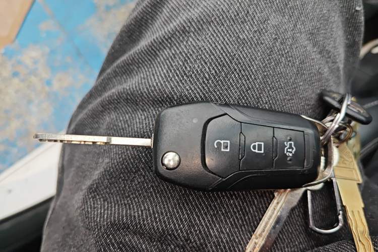 Used Ford Escort 2017 Happy Edition 1.5L Manual Fashion Model
