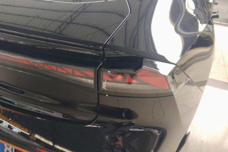 Used Changan UNI-V 2024 1.5T Prestige Sport Edition