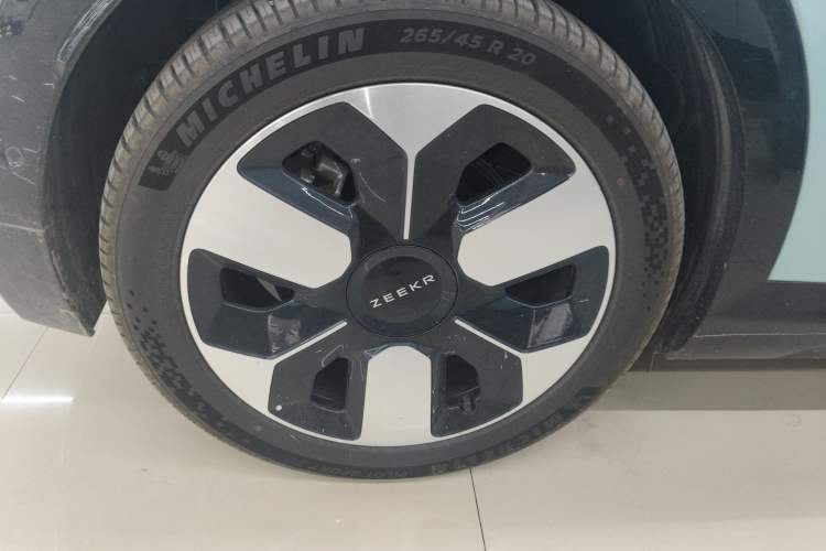 Used Zeekr MIX 2025 Intelligent Driving Version
