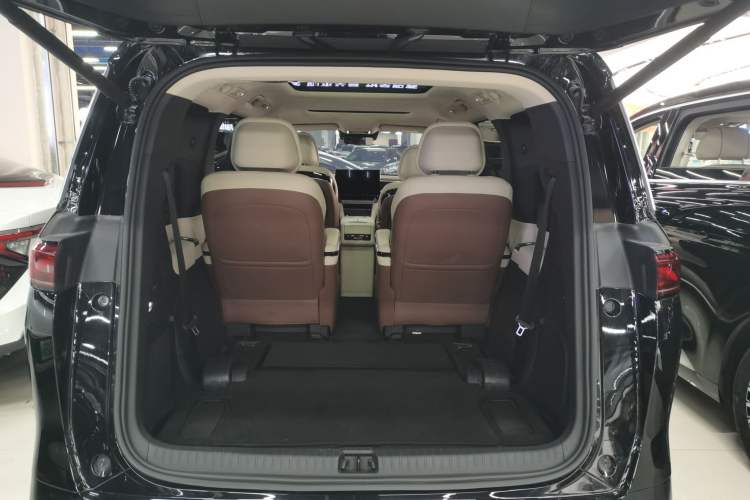 Used BYD Xia 2025 DM-i 1.5T 180km Beyond Edition Trunk