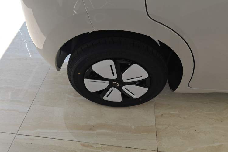 Used Wuling Hongguang MINIEV 2025 Four-Door Version Advanced Edition
