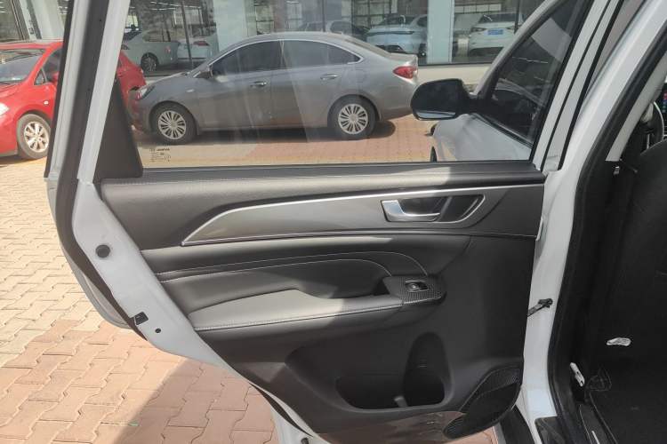 Used Haval M6 2021 PLUS 1.5T DCT Luxury Smart Connectivity Model