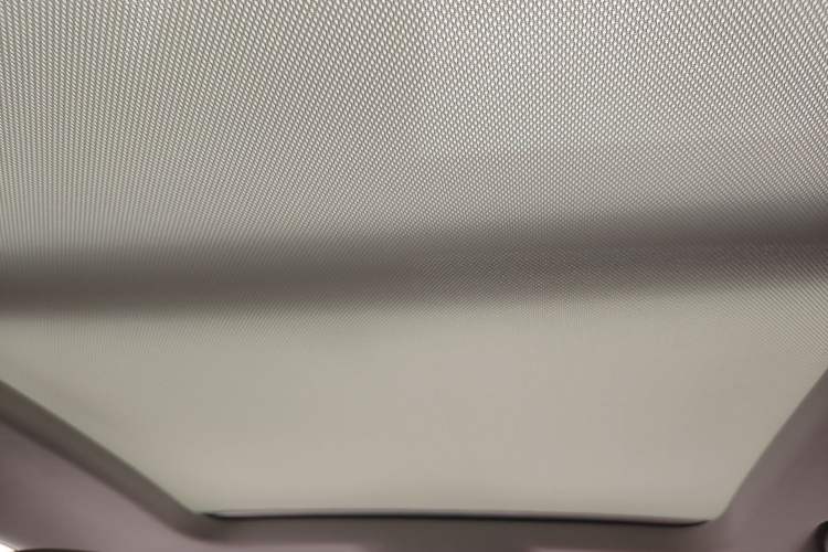 Used Roewe RX3 2020 1.6L CVT 4G Connected Ultra-Fun Elite Edition Headliner