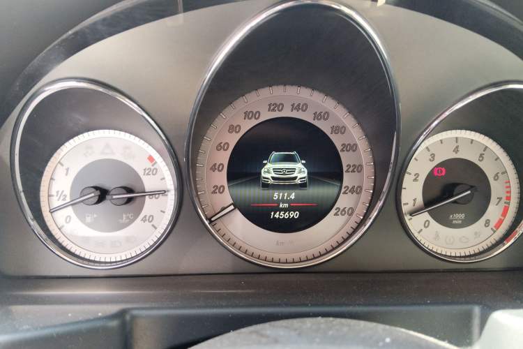 Used Mercedes-Benz GLK-Class 2013 Facelift GLK 300 4MATIC Fashion Edition
