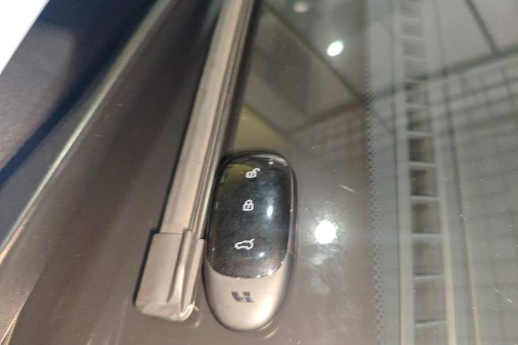 Used Li Auto ONE 2021 Extended-Range 6-Seater Version Vehicle Key