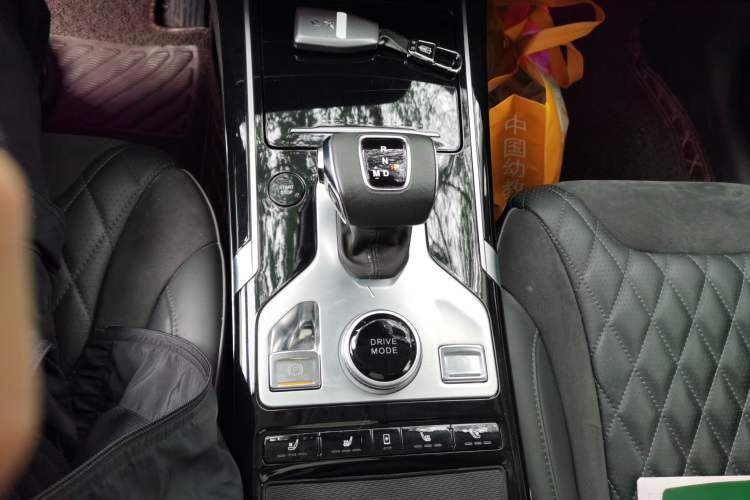 Used Hongqi HS5 2019 2.0T Smart Connect Flagship All-Wheel-Drive Version