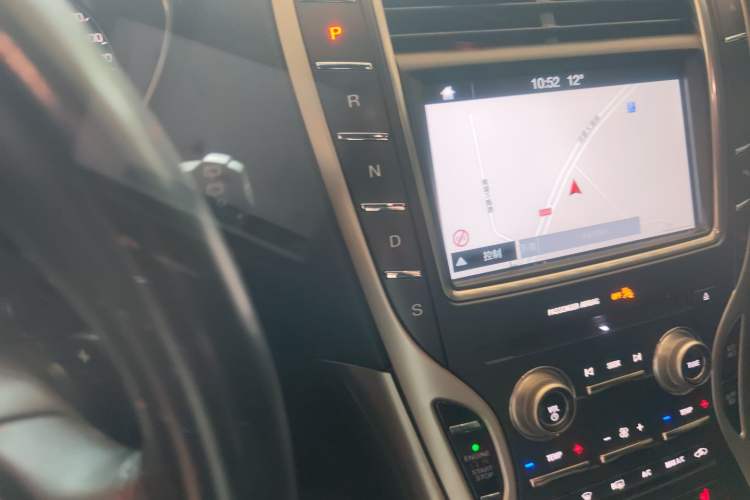 Used Lincoln MKX 2018 2.0T Two-Wheel Drive Deluxe Edition
