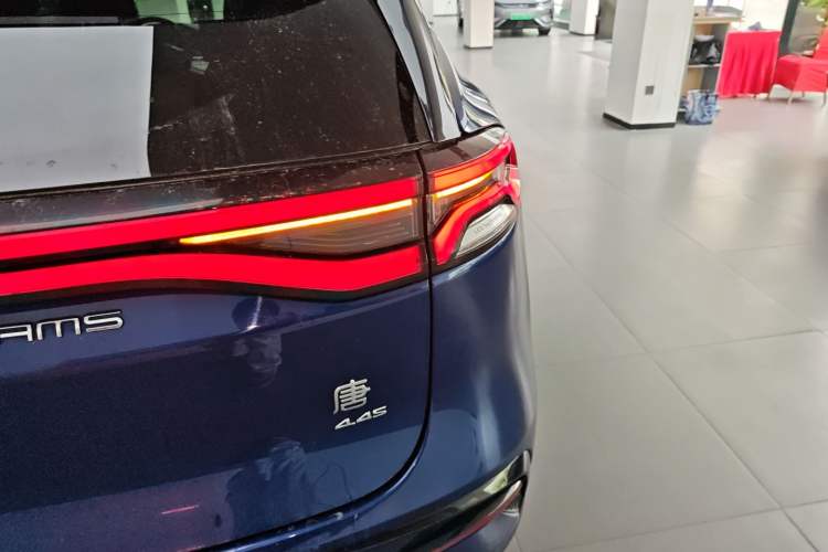 Used BYD Tang New Energy 2022 EV 635 km All-Wheel-Drive Flagship Model