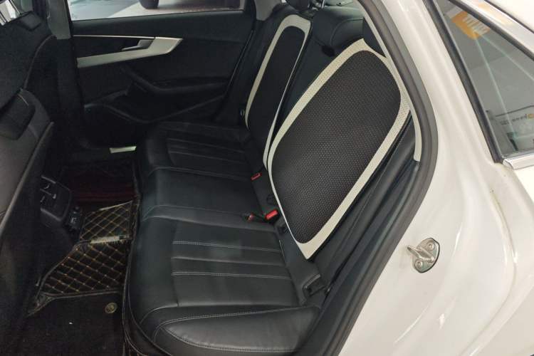 Used Audi A4L 2022 40 TFSI Fashion Dynamic Model Left Rear Seat