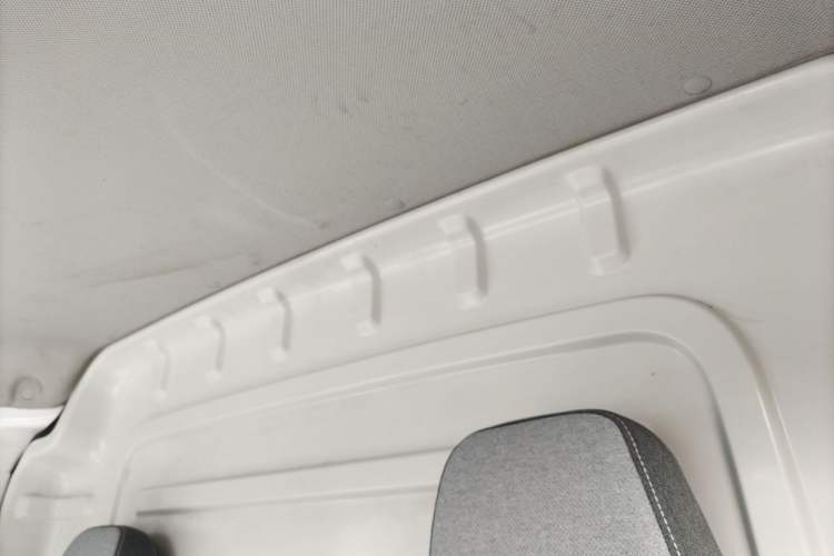 Used Wuling Yangguang 2024 300km Comfort Version with Sealed Windows 75kW
