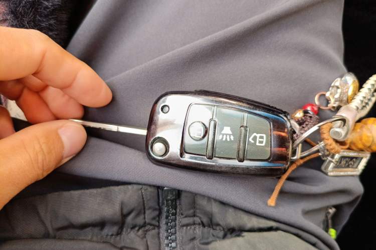 Used JETOUR X70 2022 1.5T Manual Le Xing Edition 7 Seats