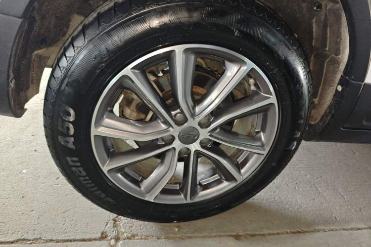 Used Geely Auto Emgrand X7 Sport 2021 Million Edition 1.8TD DCT Two-Wheel Drive Comfort Model Right Rear Wheel Hub