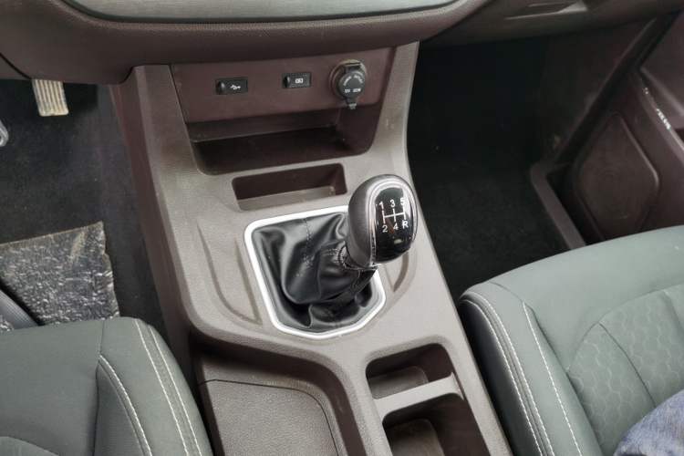 Used BAW Ruisheng Ace M7 2023 1.6L Standard Wheelbase Wealth Creation Model 5 Seats Gear Lever