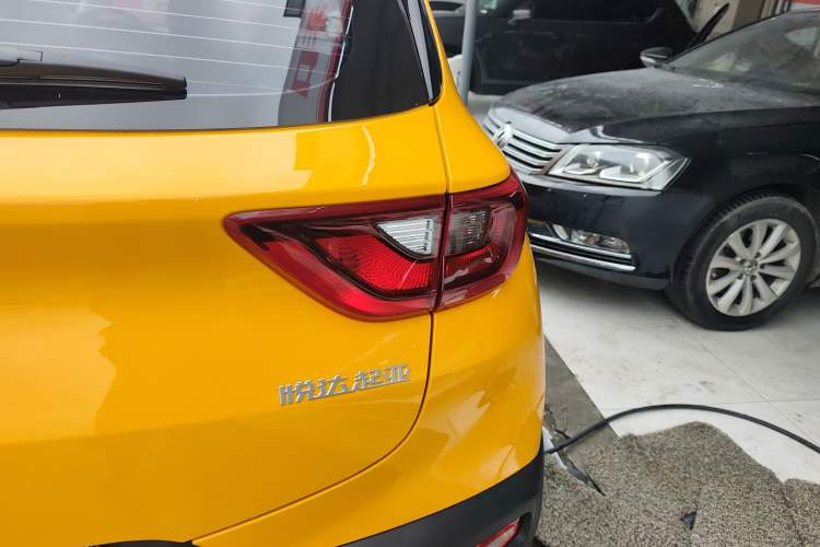 Used Kia kx1 Stonic 2021 1.4L CVT Sunroof Model