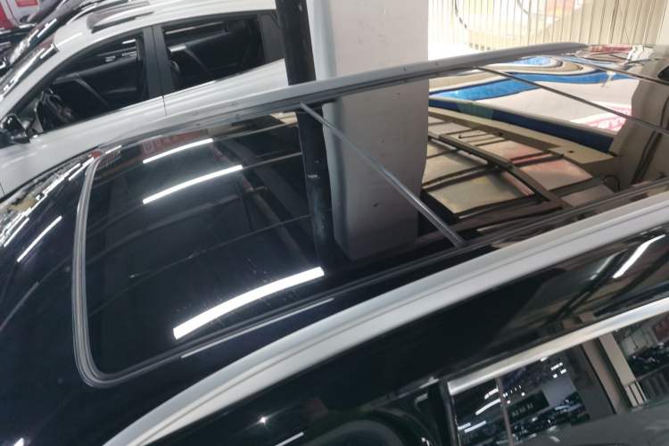 Used Cadillac XT5 2018 28E Four-Wheel Drive Tech Version Roof