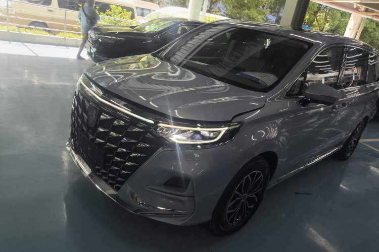 Used Roewe iMAX8 New Energy 2022 First-Class Platinum Edition