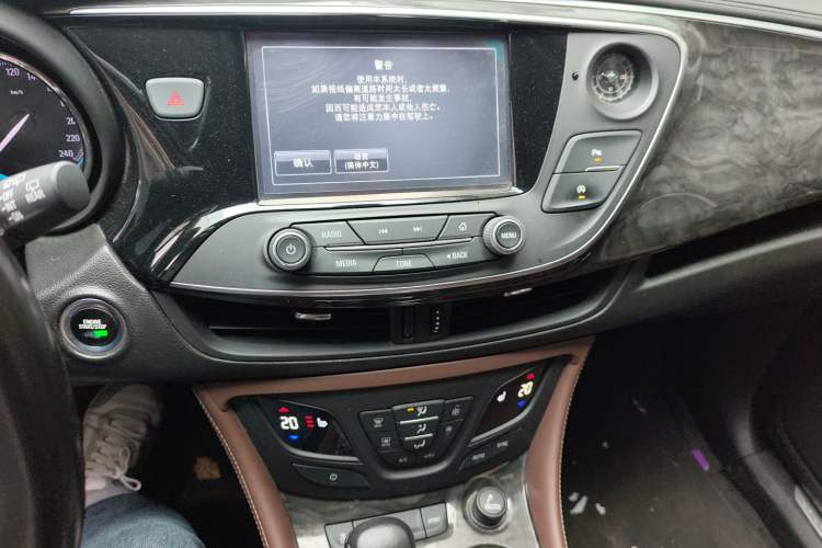 Used Buick Envision 2014 28T Four-Wheel Drive Elite Model Audio And AC Panel