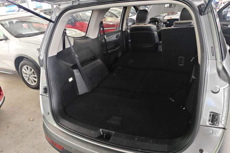 Used Baojun 730 2019 1.5T CVT Flagship Model 7 Seats China VI Emission Standard
