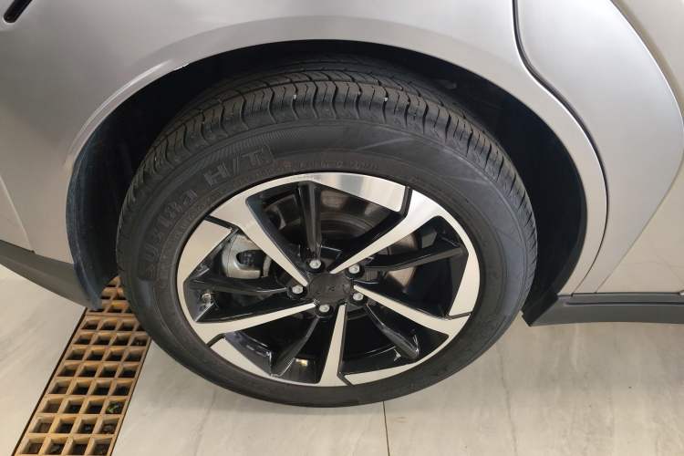 Used AION Y 2023 Plus 510 Smart Edition Exterior 5