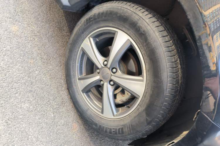 Used Haval H6 2015 Upgraded Model 1.5T Manual Two-Wheel Drive Urban Version
