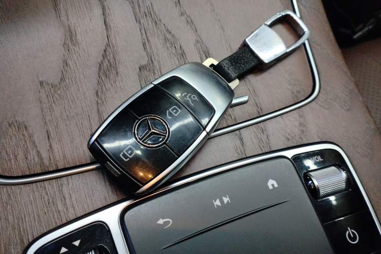 Used Mercedes-Benz E-Class 2023 Updated E 300 L Luxury Edition
