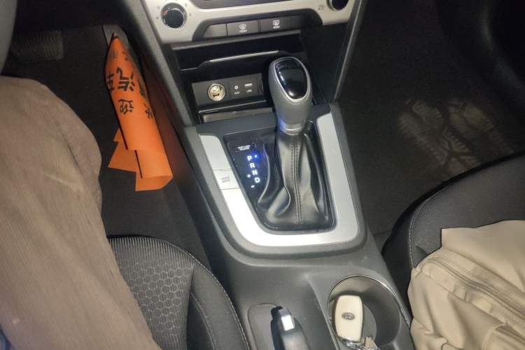 Used Hyundai Elantra (6th Generation / Lingdong) 2016 1.6L Automatic ZhiXuan – Elite Version