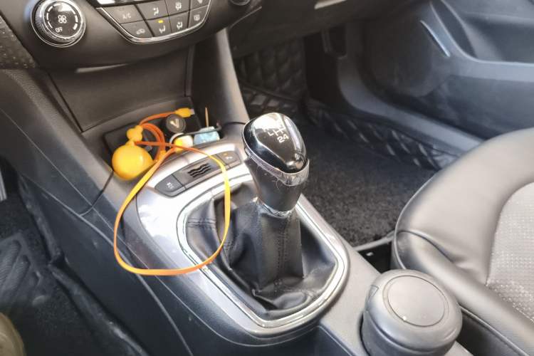 Used Chevrolet Cruze 2015 1.5L Manual Elite Edition