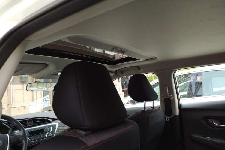 Used Nissan Lannia 2021 1.6L CVT Cool Edition Headliner