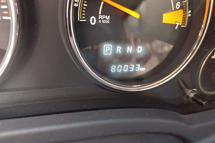 Used Jeep Compass 2013 2.0L two-wheel drive luxury version
