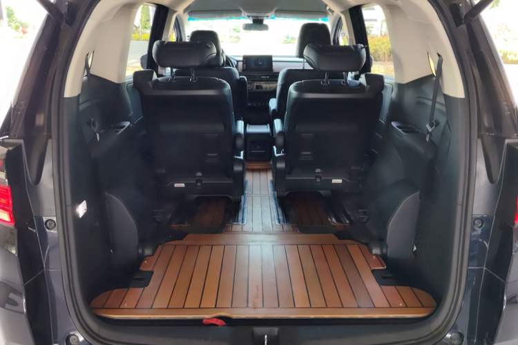 Used Honda Odyssey 2022 2.0L eHEV Sharp Smart Edition