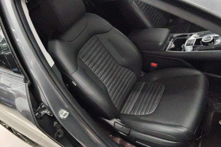 Used Kia Sportage (Chinese Domestic Model) 2023 2.0T Two-Wheel-Drive Prestige Edition Right Front Seat