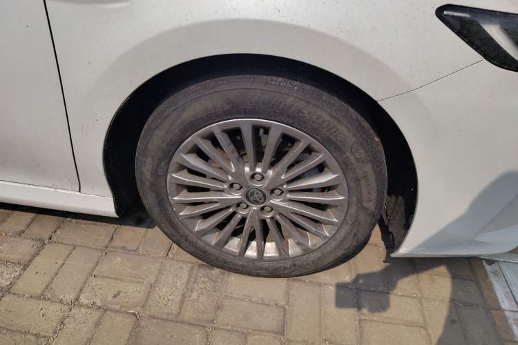 Used Toyota Camry 2024 Dual-Motor 2.0 HGVP Luxury Edition