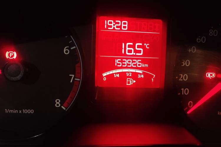 Used Volkswagen Jetta 2015 1.4L Manual Fashion Model