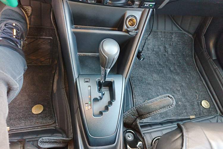 Used Toyota YARiS L Zhi Xuan 2016 Revised 1.5E CVT Charming Edition
