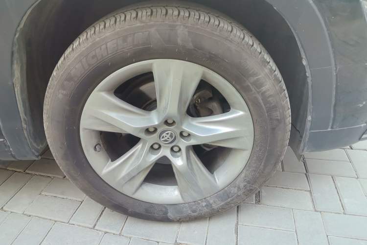 Used Toyota Highlander 2017 2.0T Four-Wheel Drive Luxury Edition 7 Seats