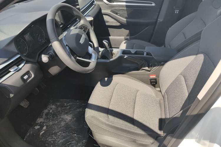 Used Geely Auto Emgrand 2025 4th Generation 1.5L Manual - Starry Edition
