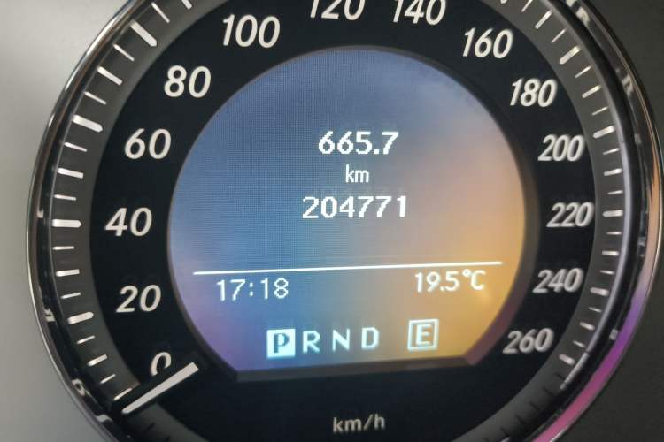 Used Mercedes-Benz GLK-Class 2012 GLK 300 4MATIC Fashion Model
