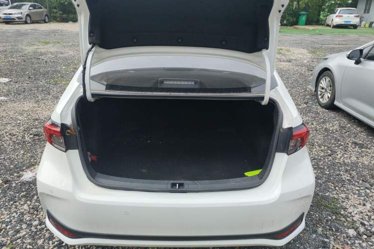 Used Toyota Allion 2022 2.0L Elite Edition Trunk