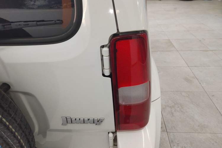 Used Suzuki Jimny 2015 1.3 AT JLX