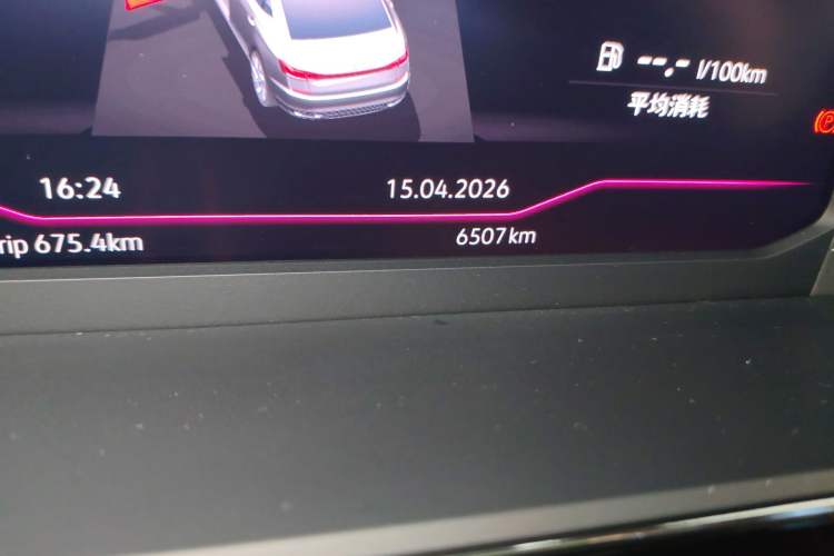 Used Volkswagen Passat 2022 330TSI Luxury Edition Odometer Close Up