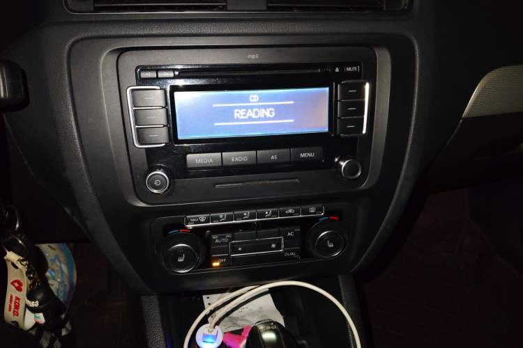 Used Volkswagen Sagitar 2012 1.4TSI Automatic Luxury Edition
