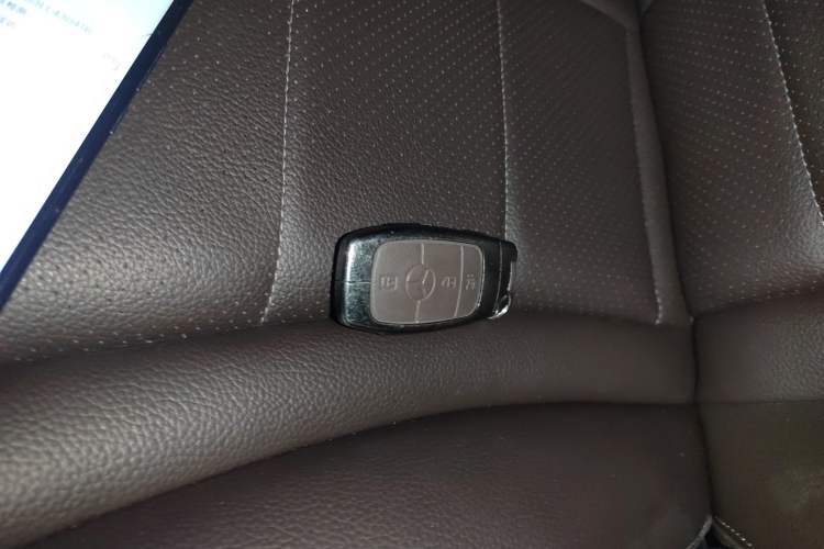 Used Mercedes-Benz GLC 2020 GLC 260 L 4MATIC Luxury Model