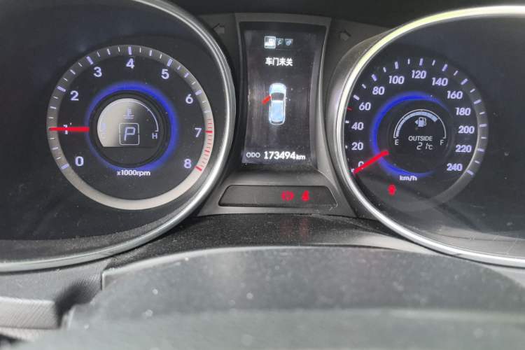 Used Hyundai Santa Fe 2013 Revised Version 2.4L Automatic All-Wheel Drive Smart Type
