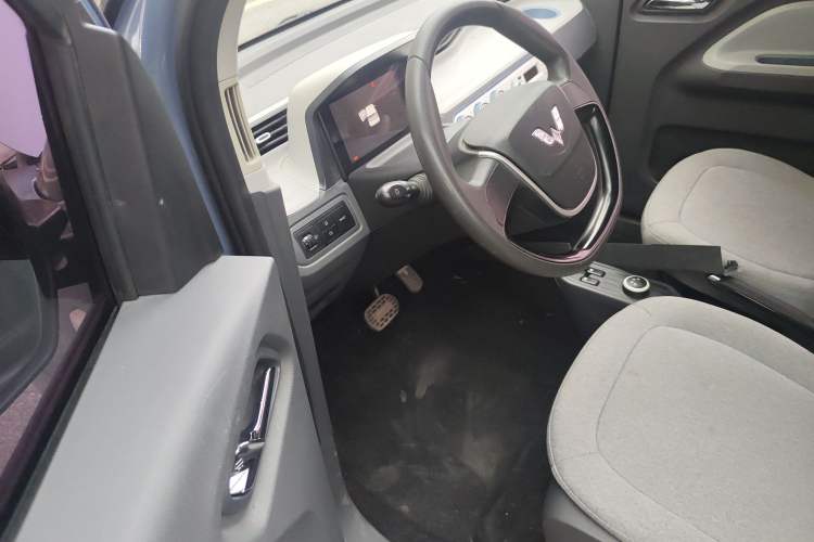 Used Wuling Hongguang MINIEV 2022 Macaron Premium Model – Lithium Iron Phosphate
